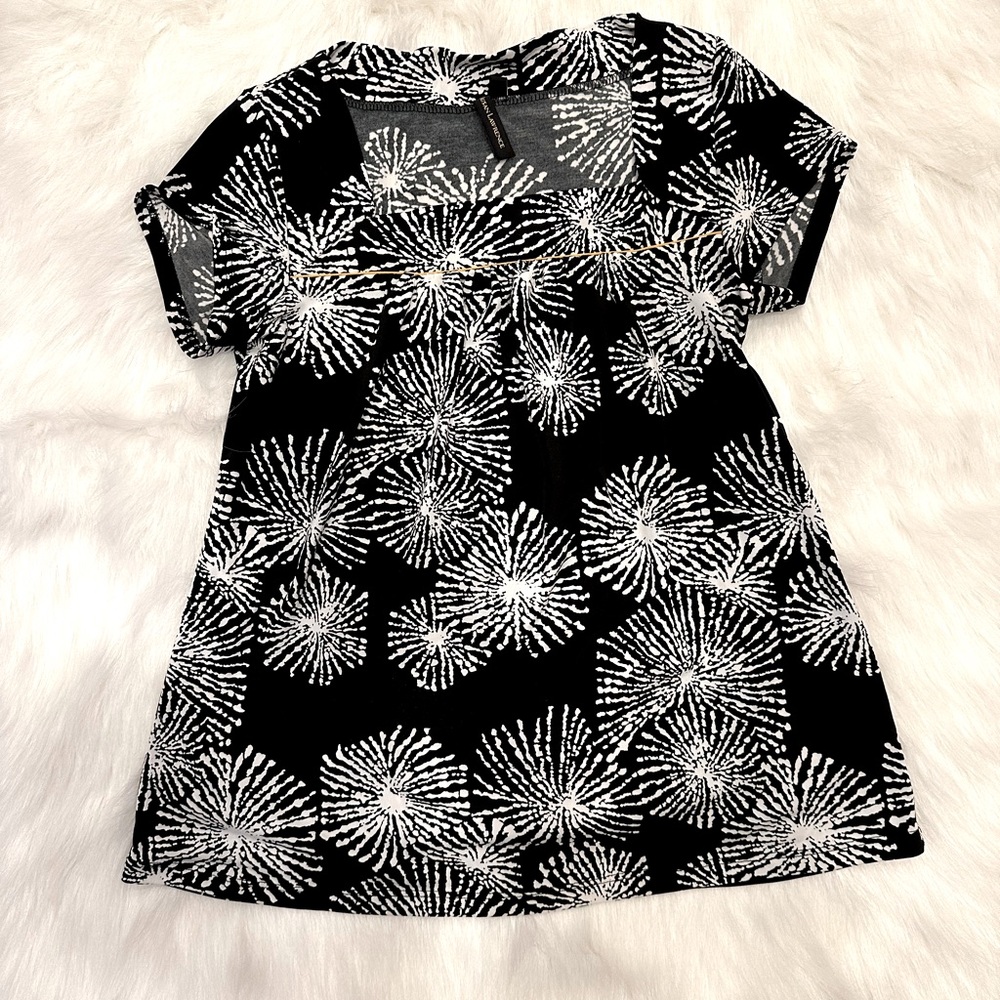 Shortsleeved Top